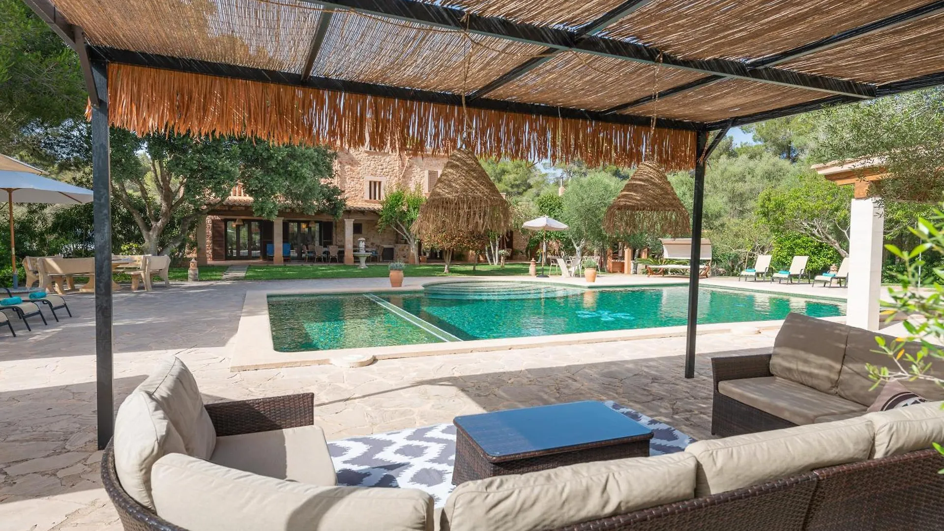 Villa De Lujo Con Gran Piscina Y Campo De Golf Cerca S'Horta